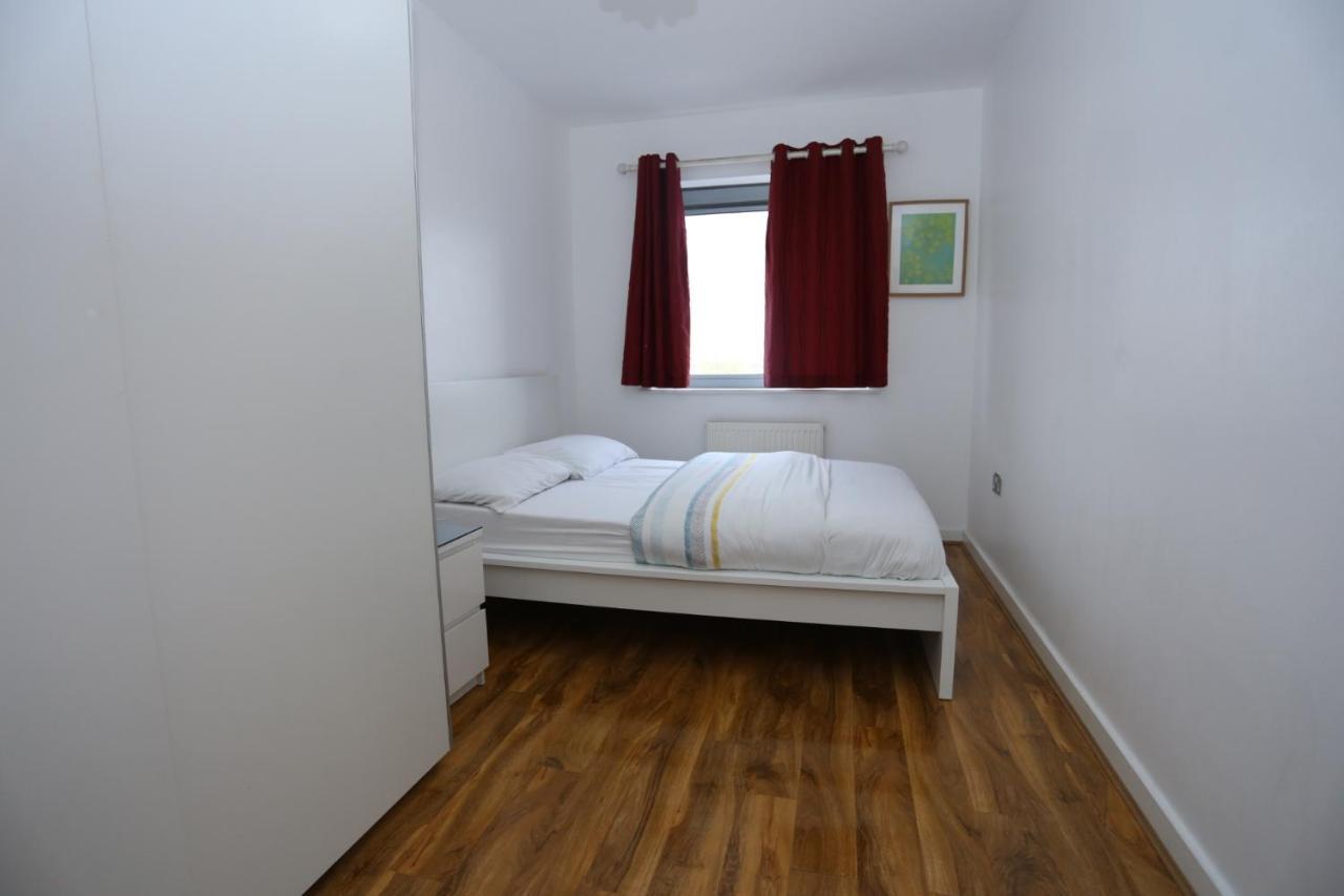 Lovely 2 Bed 2 Toilet Hill House River View Apartment ロンドン エクステリア 写真