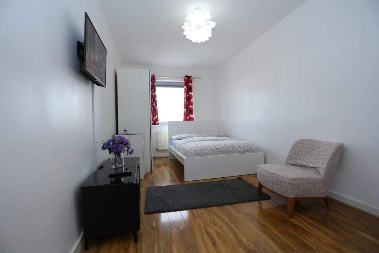 Lovely 2 Bed 2 Toilet Hill House River View Apartment ロンドン エクステリア 写真